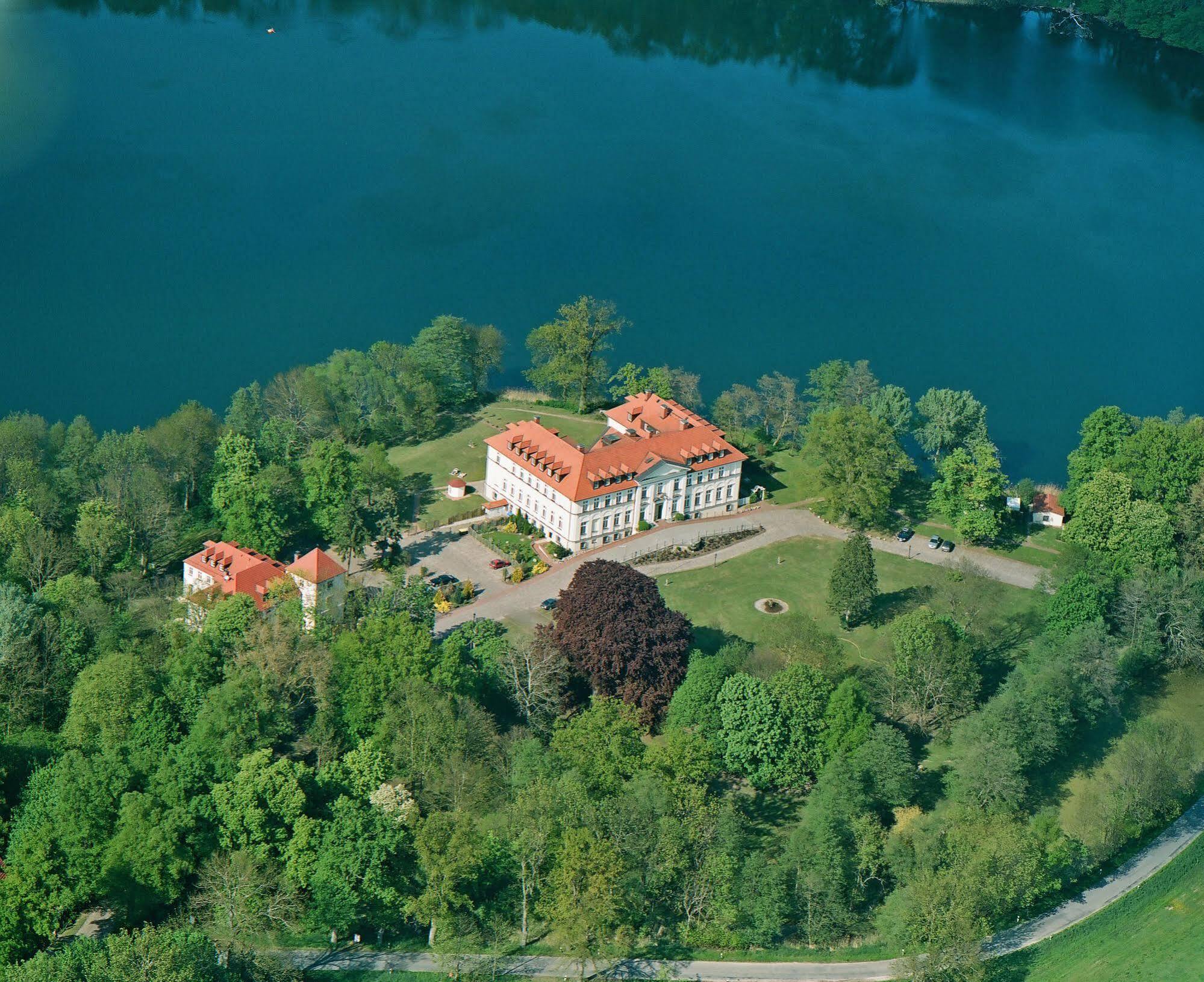 Seeschloss Schorssow מראה חיצוני תמונה